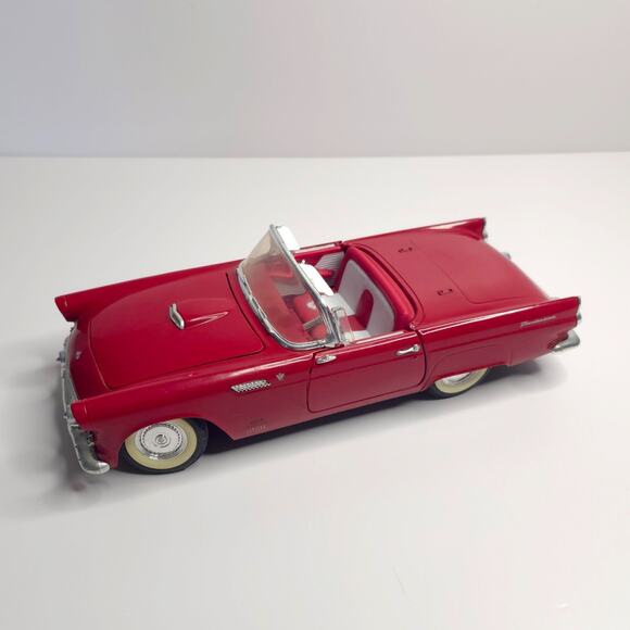 Revell 1955 Ford Thunderbird 40th Anniversary Limited Edition 1/18 Scale Diecast - Picture 1 of 11